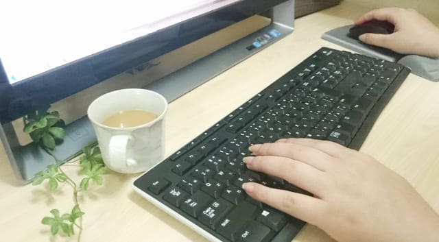 パソコンとお茶