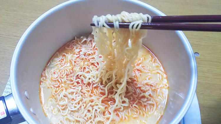 調理後のラーメン