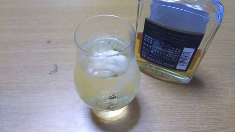 ブラックニッカリッチブレンドのハイボール