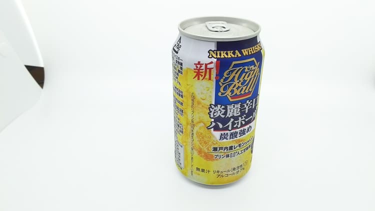卓上の淡麗辛口ハイボール