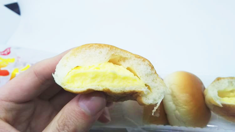 薄皮クリームパンの中身
