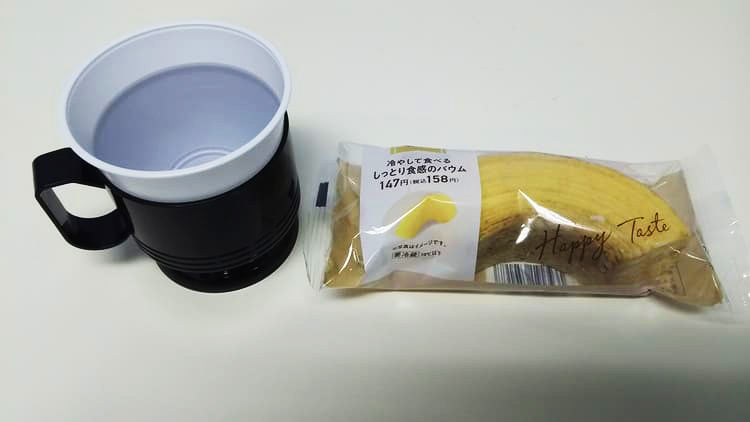 卓上のバウムクーヘン