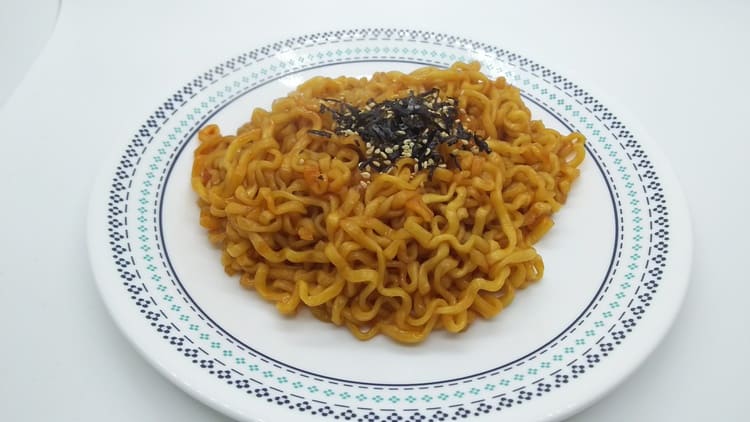 美味しそうなインスタント麺