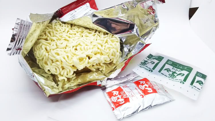 インスタントラーメン