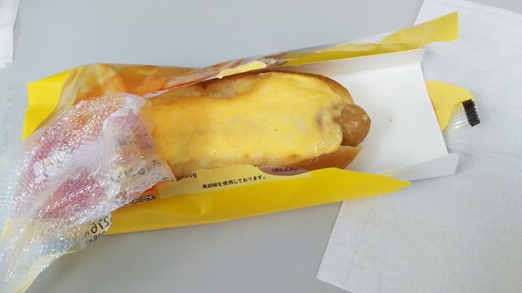 チーズホットドッグ
