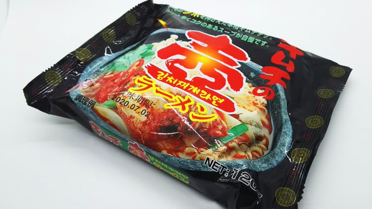 卓上の袋麺