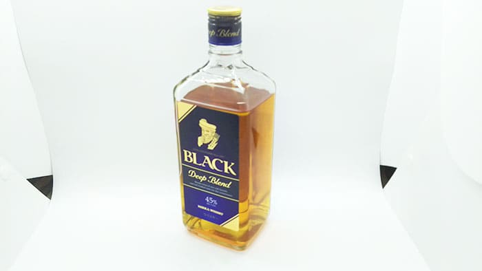 ブラックニッカ ディープブレンドの評価や飲み方ごとの味について | ウイスキー | いろあるぶろぐ